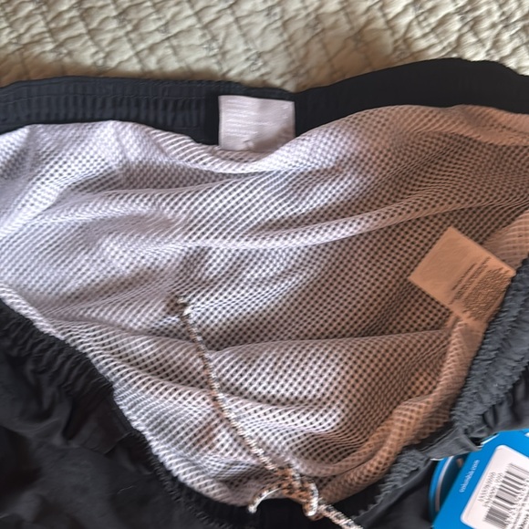 Columbia Omni-Shade bathing suit - Picture 3 of 4